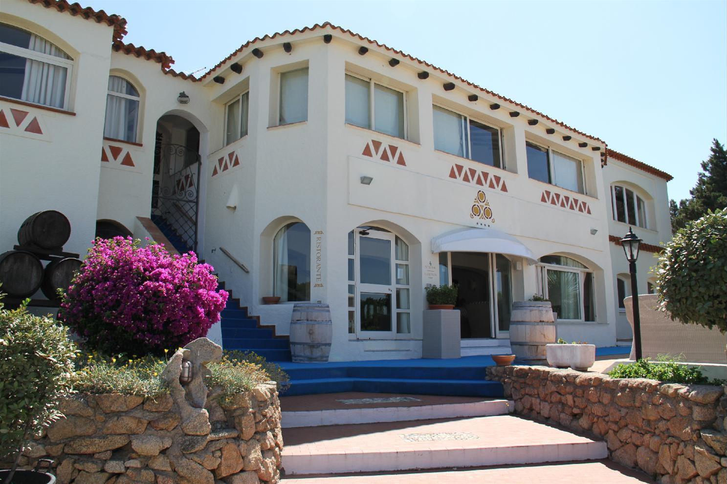 Hotel Tre Botti Baja Cerdeña Exterior foto